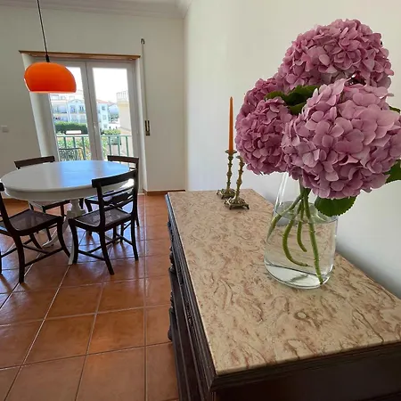 Stylish Coastal With Sea View Apartamento Lourinhã